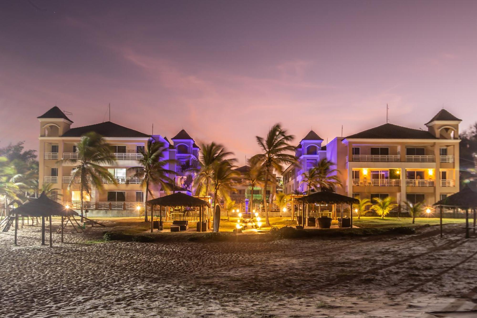 Atlantic Palace Family Inn Aquiraz Exterior foto